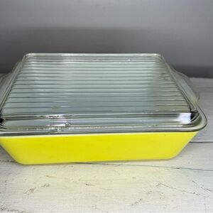 Vintage 1960s Pyrex Refrigerator Dish 503-B 1.5 Qt Yellow w/ Clear Ribbed Lid